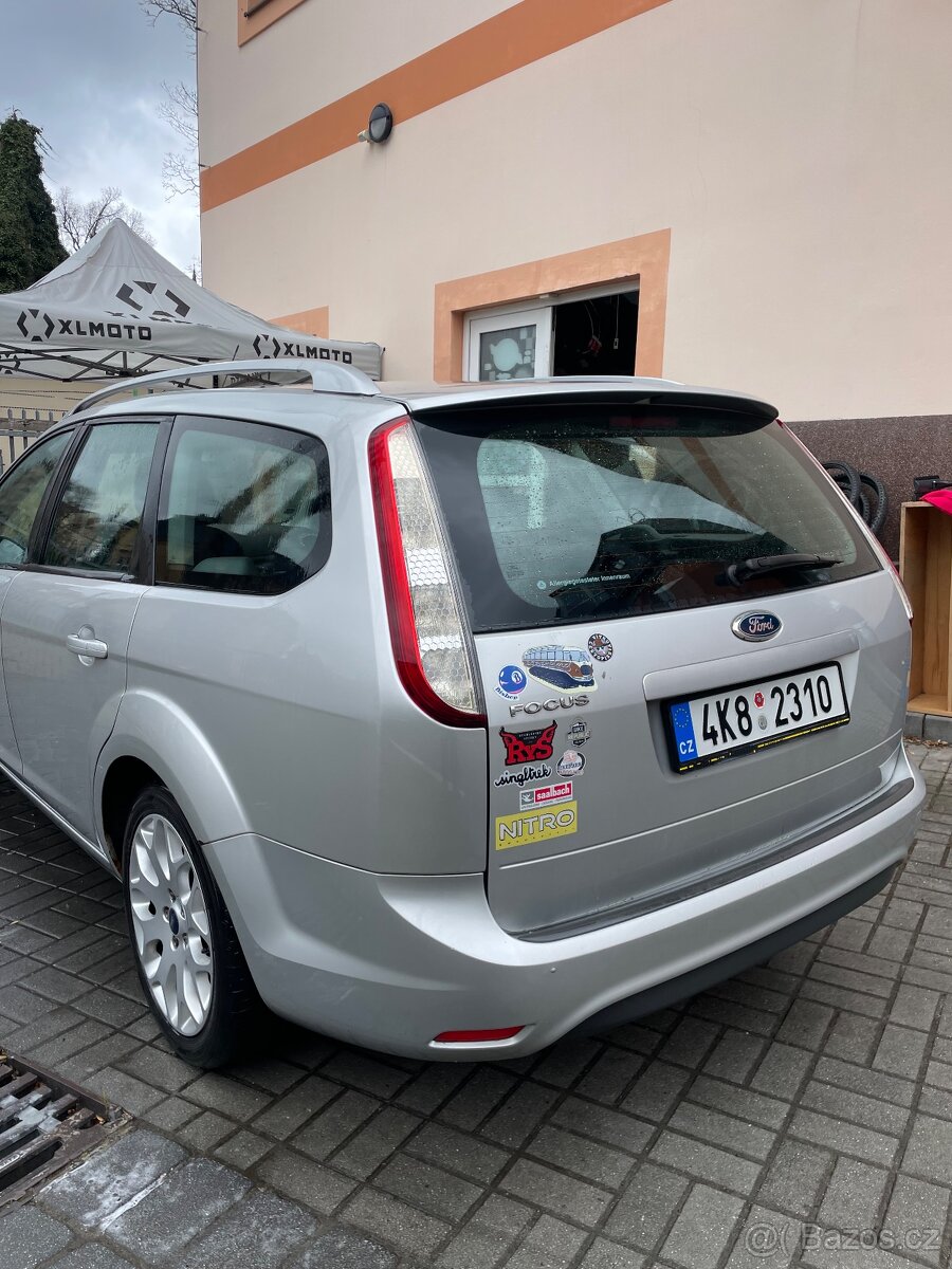 Ford focus 1.6i - 4