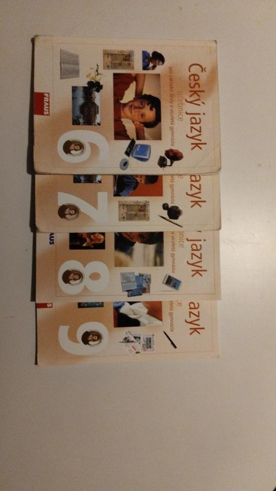 Učebnice různého stáří - 4