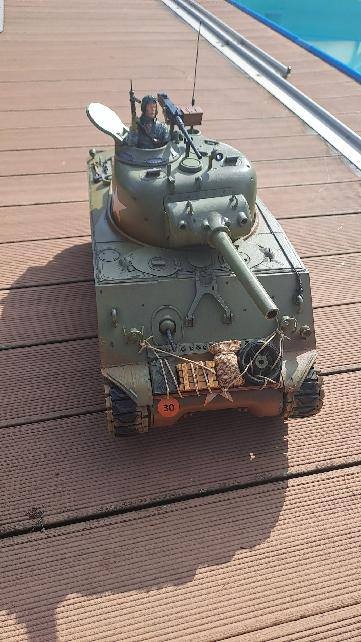 Model sovětského obrněného vozidla měřítko 1/10 - 4