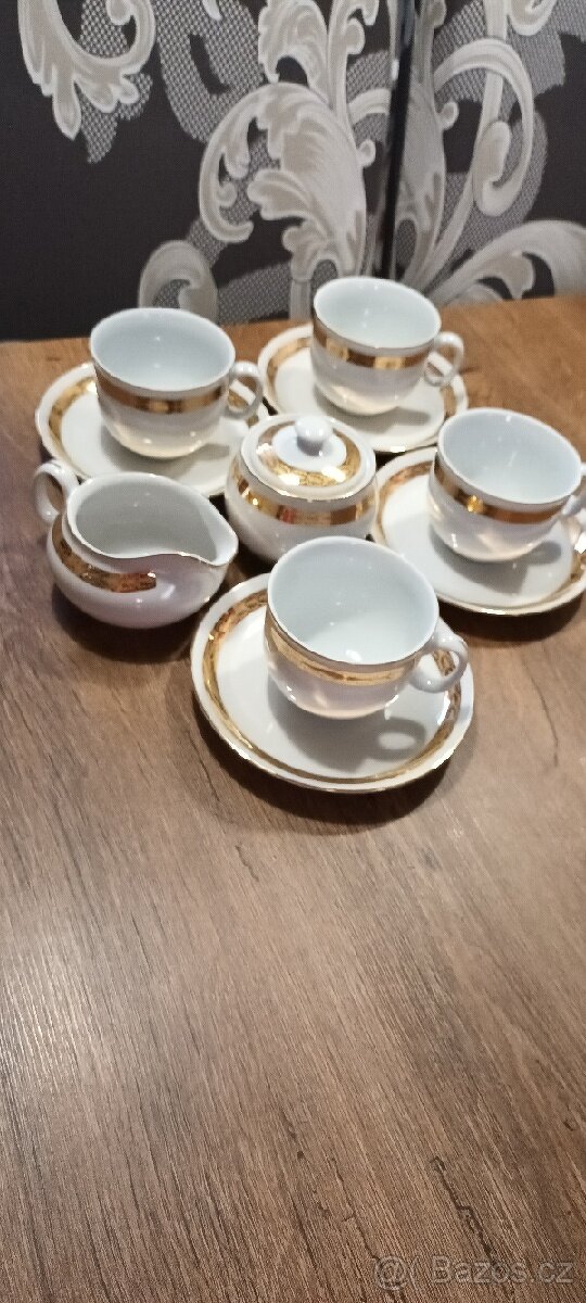 Kávová souprava 4 šalky se zlatem, bez konvice - 4