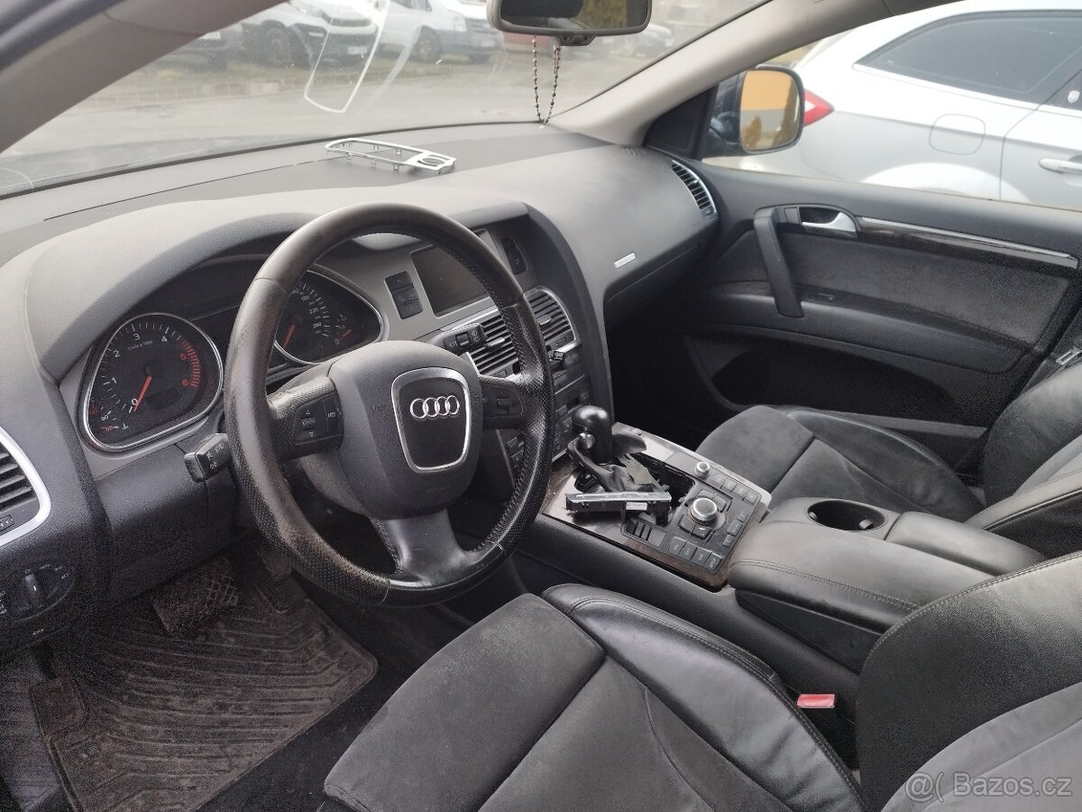ND Audi Q7 - 4