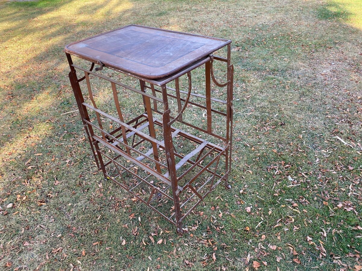 postel stará postel starožitná postel starý nábytek - 4