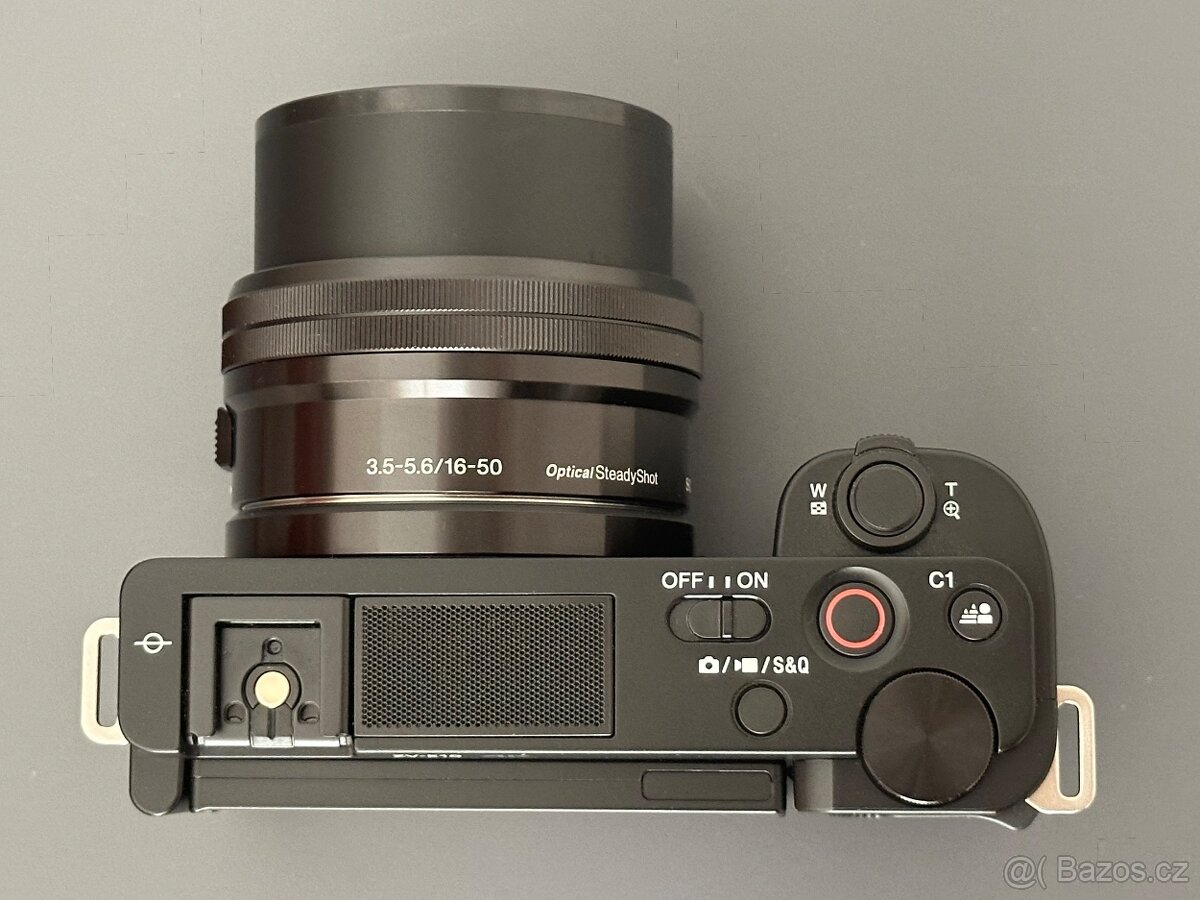 SONY Alpha ZV-E10 + 16-50 mm - 4