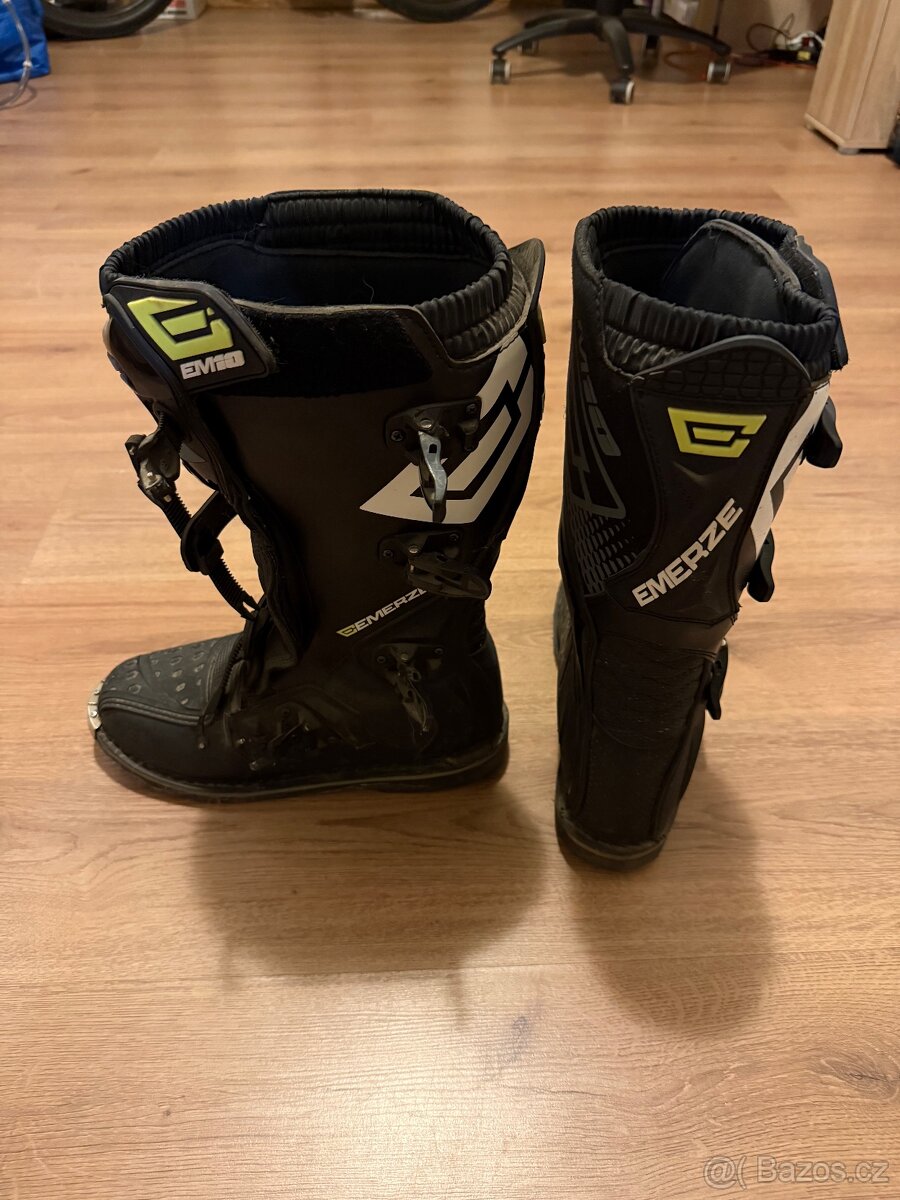 Emerze EM10 vel. 44 - 4