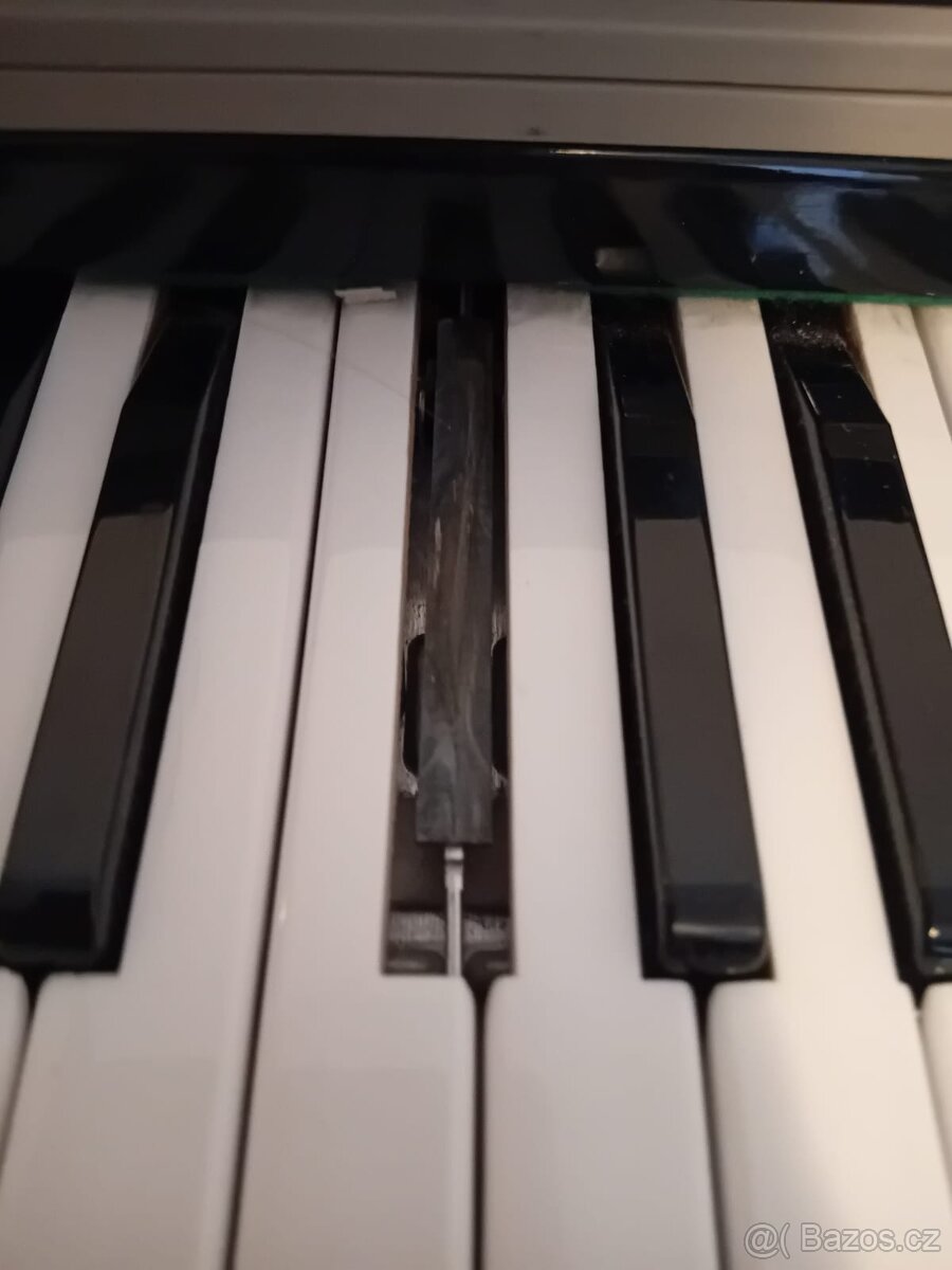 Elektrické harmonium DELÍCIA, typ 700 - 4