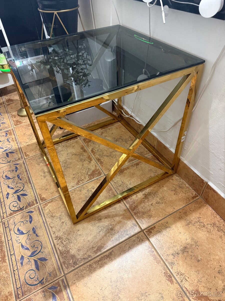 Konferenční stolek - 4