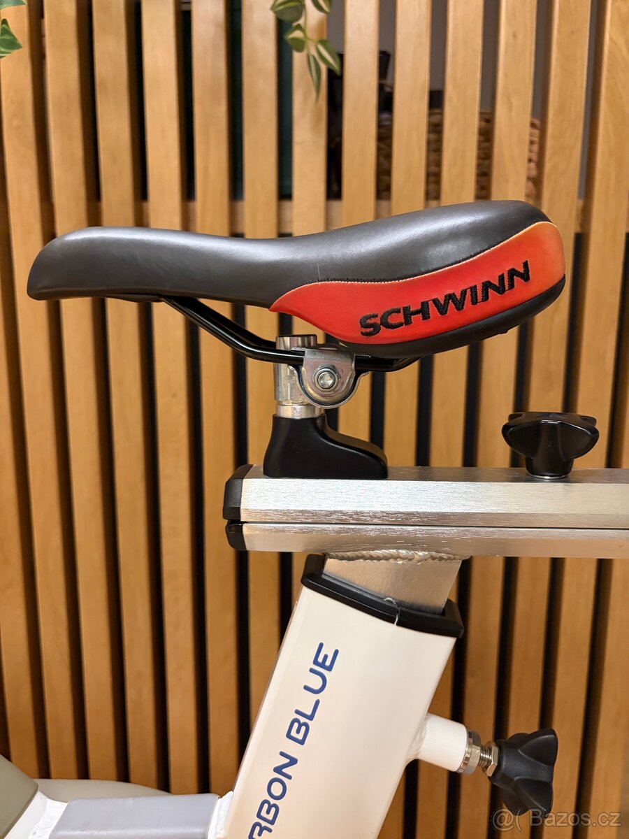 Spinningové kolo Schwinn - 4
