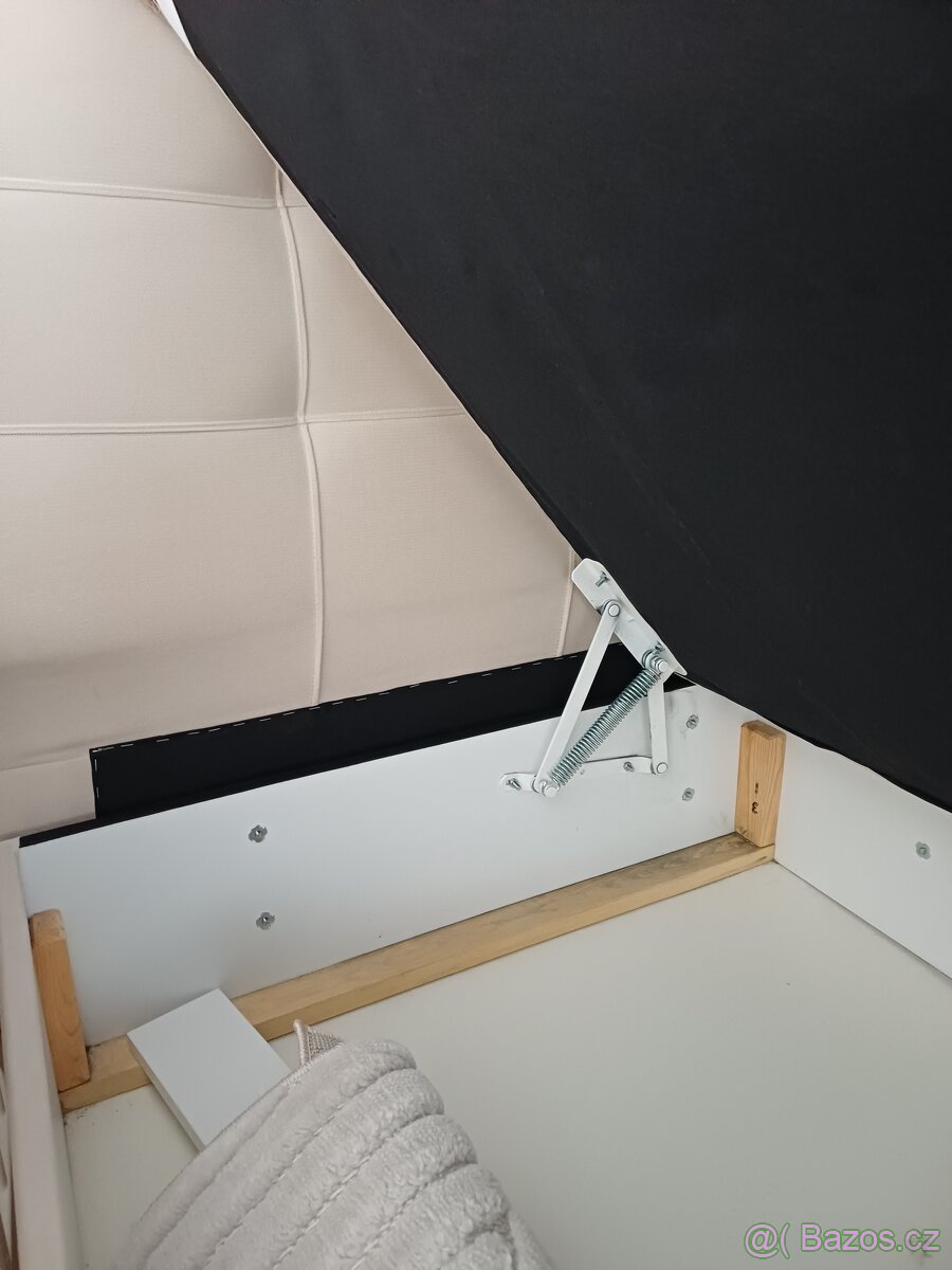 Manželská postel - 4