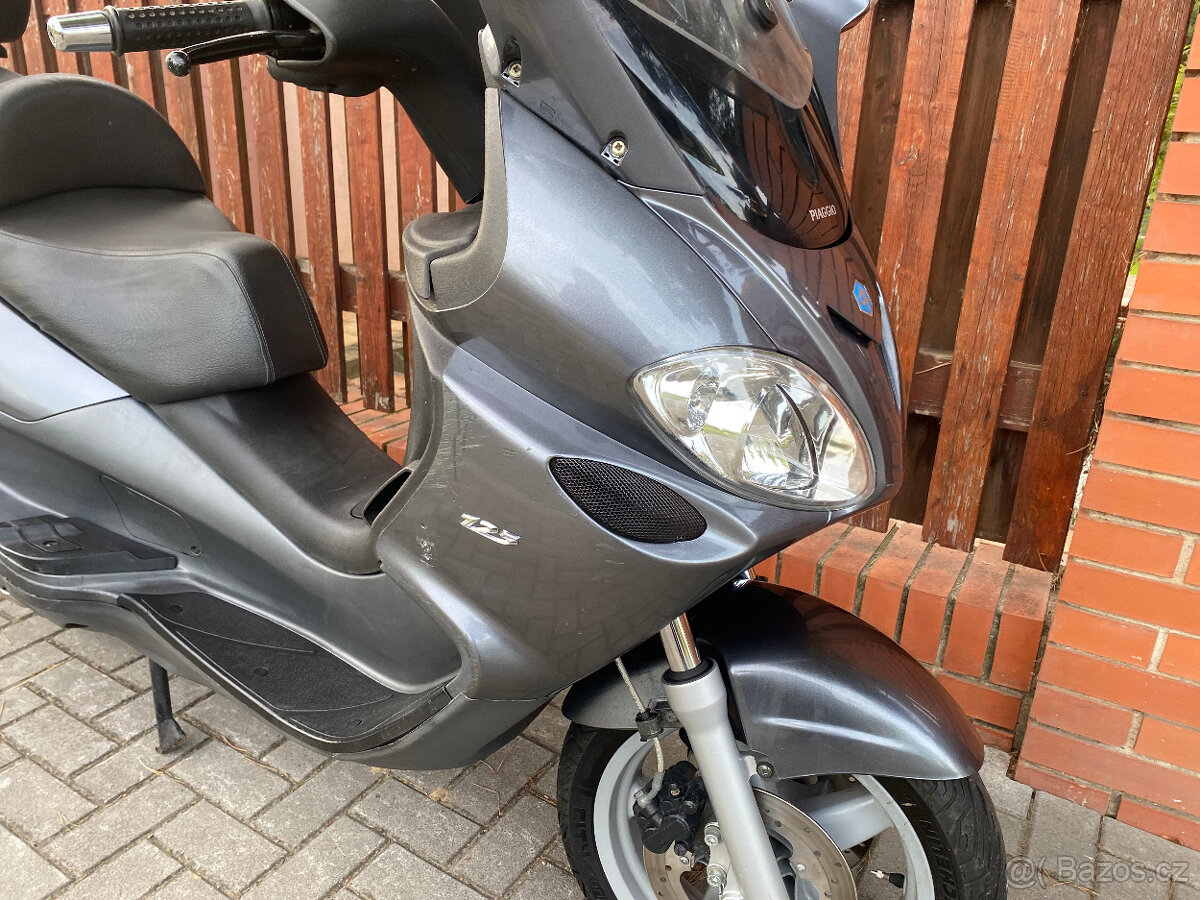 Piaggio X9 125 Evolution - 4