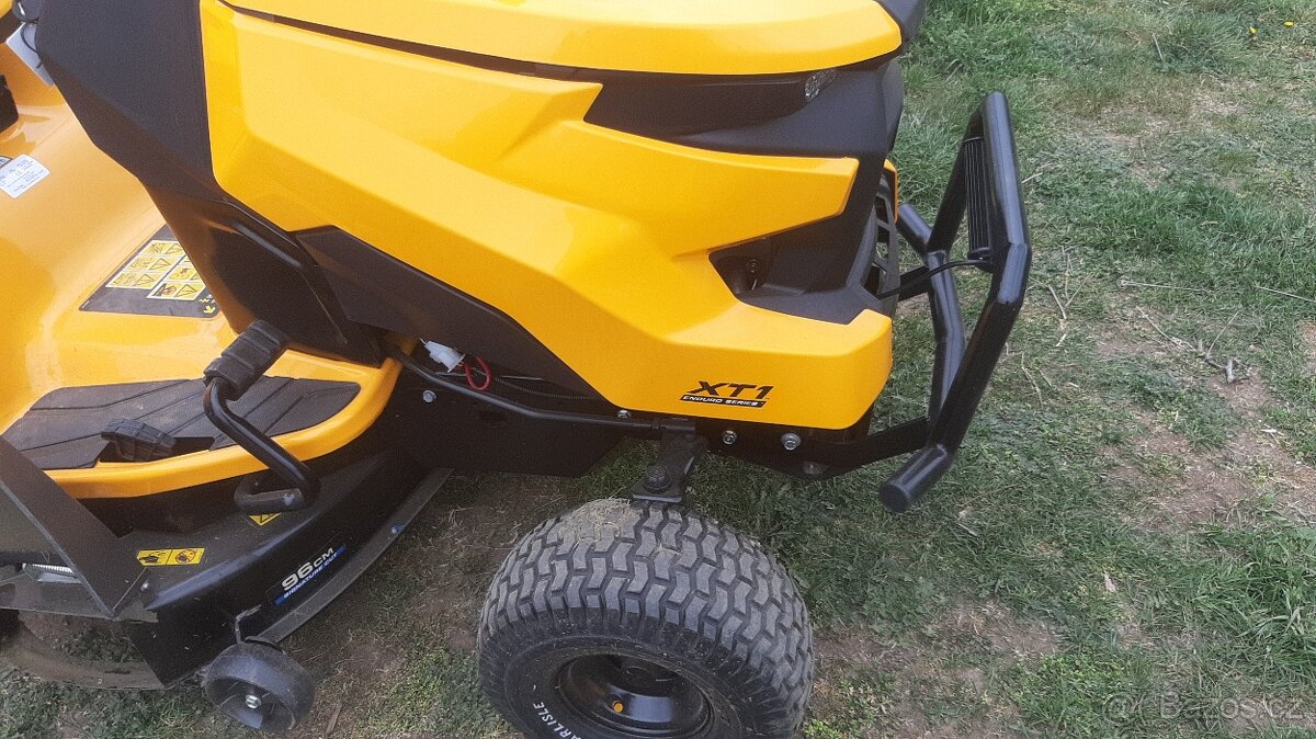 Zahradni traktor cub cadet xt 1 - 4