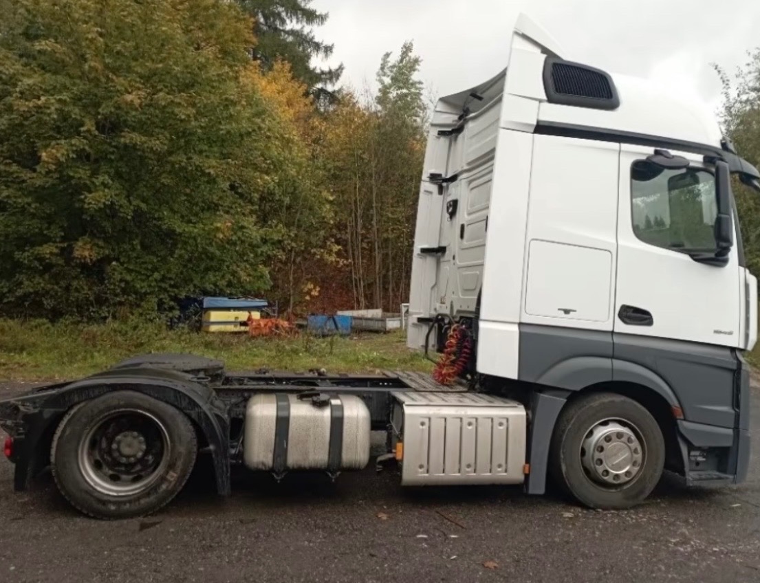 Mercedes Benz Actros 1845 lowdeck - 4
