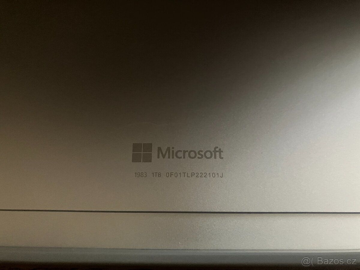 Microsoft Surface Pro 8 i7 32GB 1TB Platinum - 4