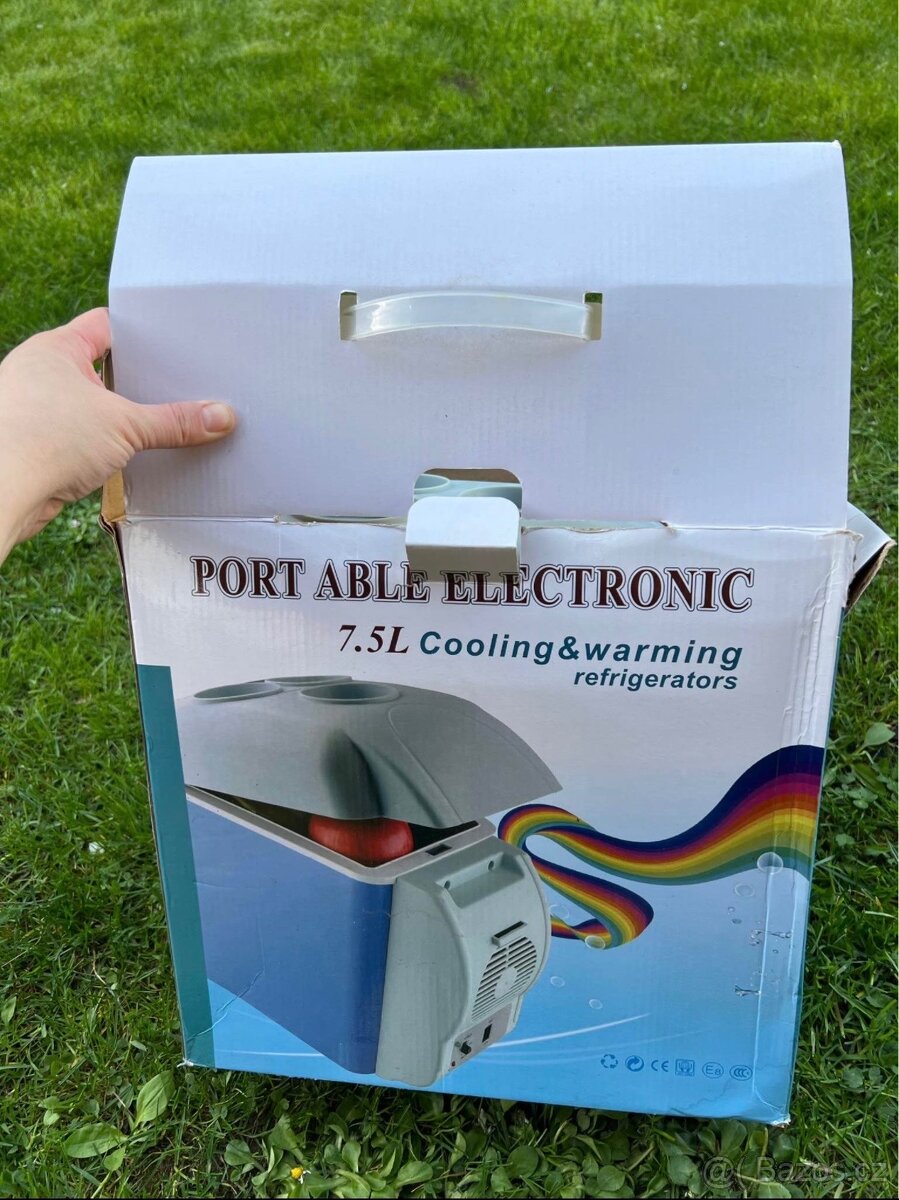 Mini přenosná autochladnička 12 V - 4