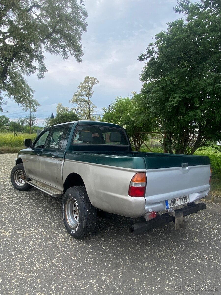 Mitsubishi l200