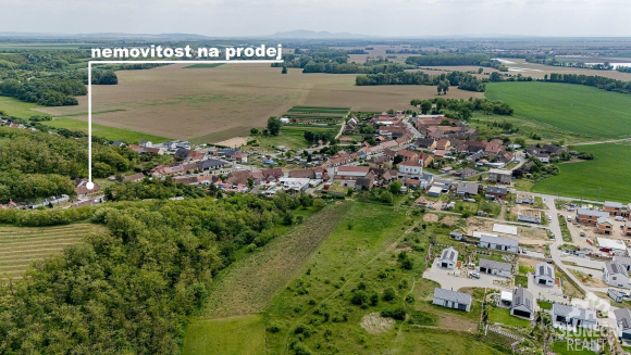 Rodinný dům 5+1, 3+1 na pozemku 840 m², obec Němčičky - 4