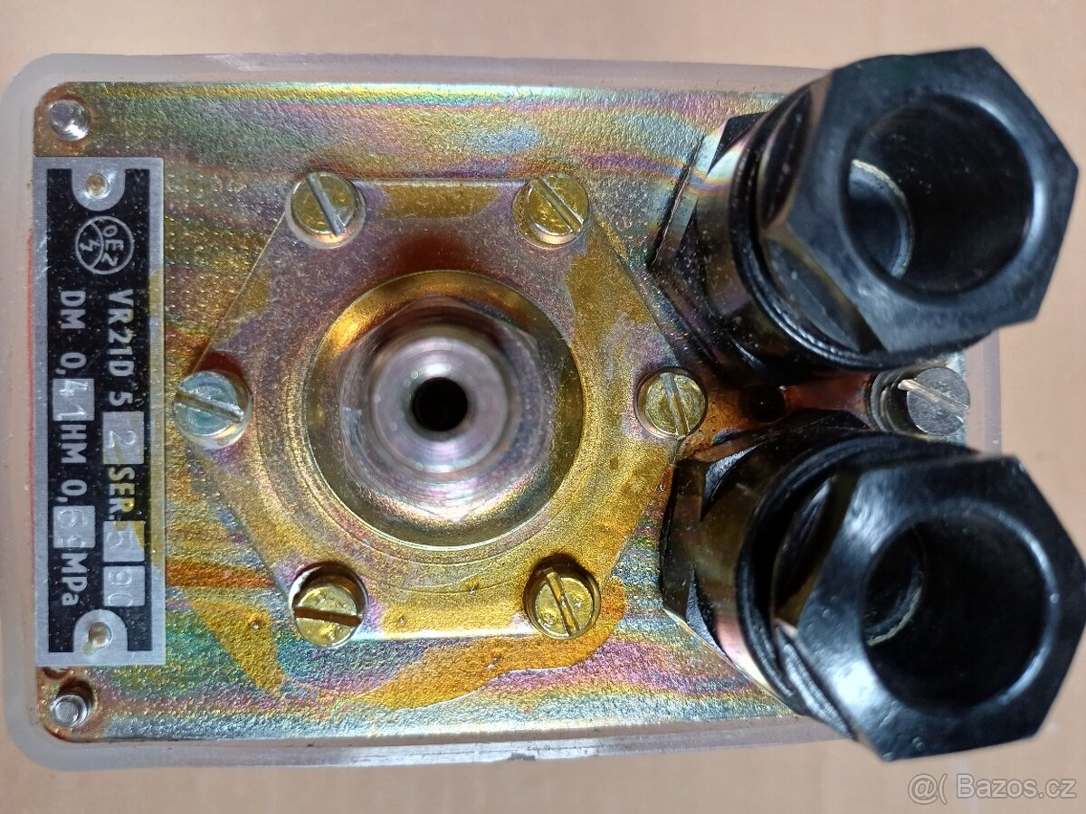 TLAKOVÝ SPÍNAČ FUNGL NOVÝ VR 21D - 4