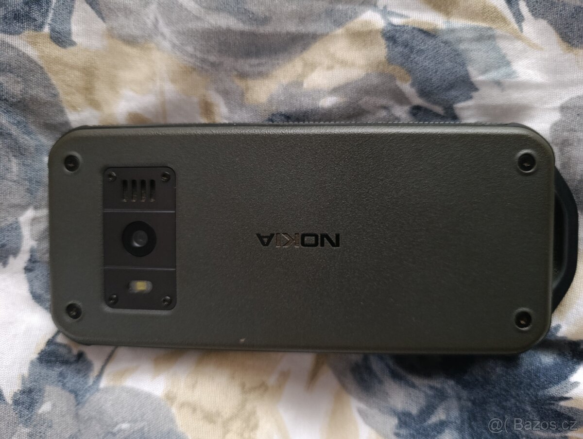 NOKIA 800 Tough ( black ) - 4