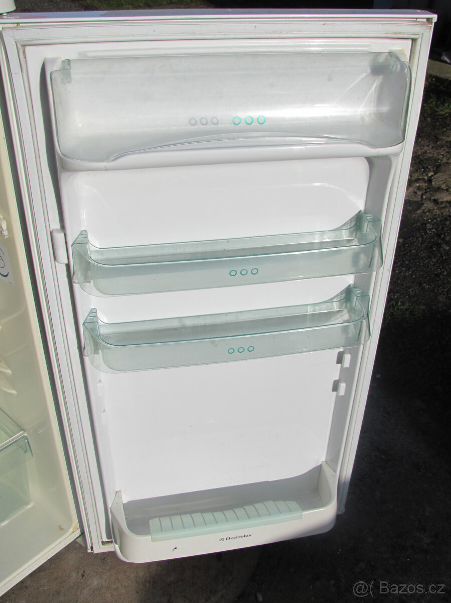 CHLADNIČKA S MRAZNIČKOU ELECTROLUX - A+ - 127cm - 4