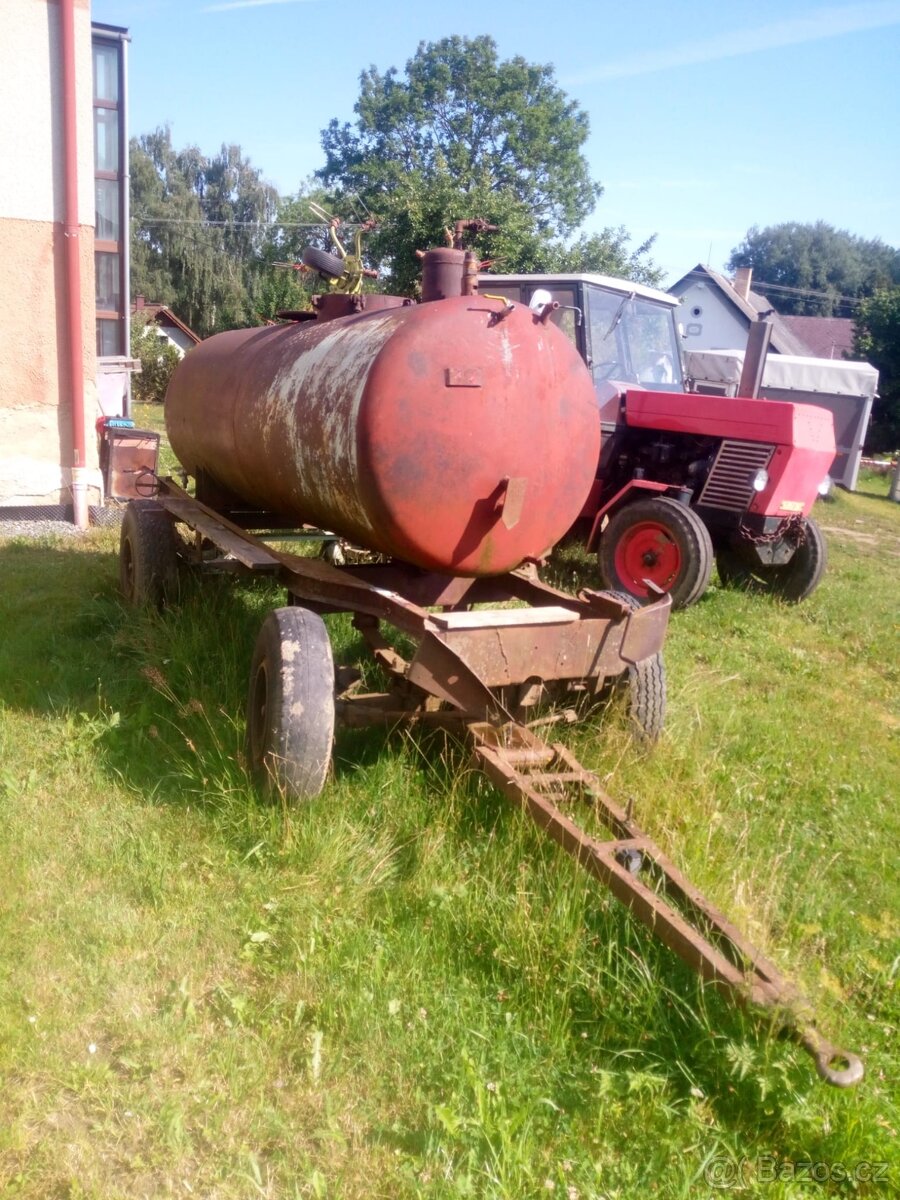 Cisterna, sud, nádrž , napáječka na vodu - 4