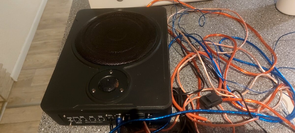 300w autosubwoofer - 4