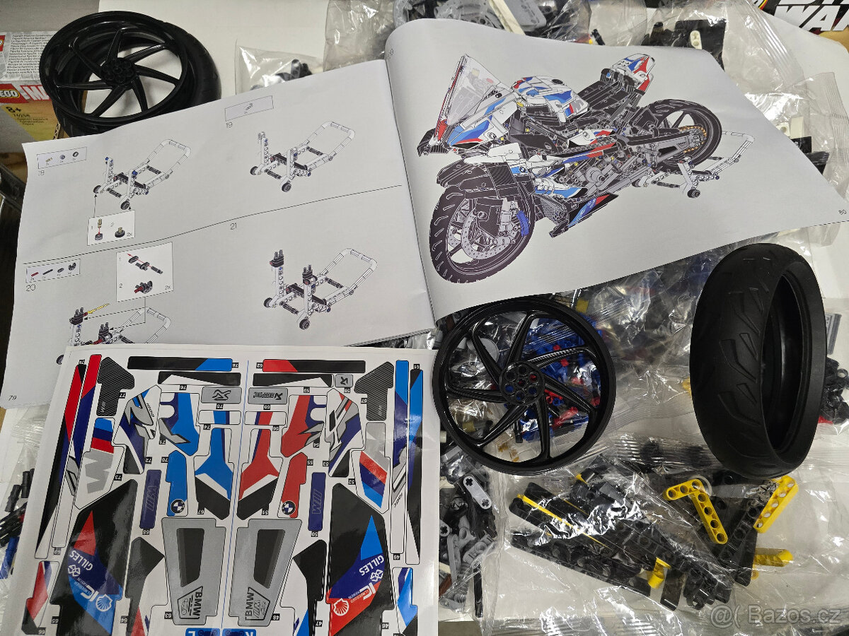 STAVEBNICE Technic 42130 BMW M 1000 RR (náhrada) - 4