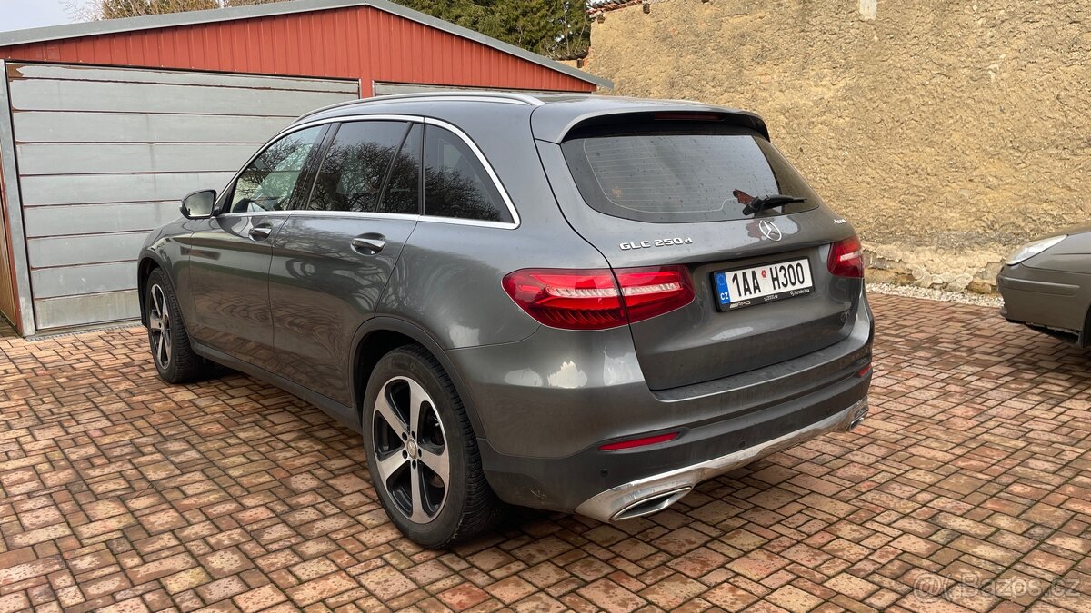 Mercedes GLC 250 d 4matic Po servise za 40tis. - 4