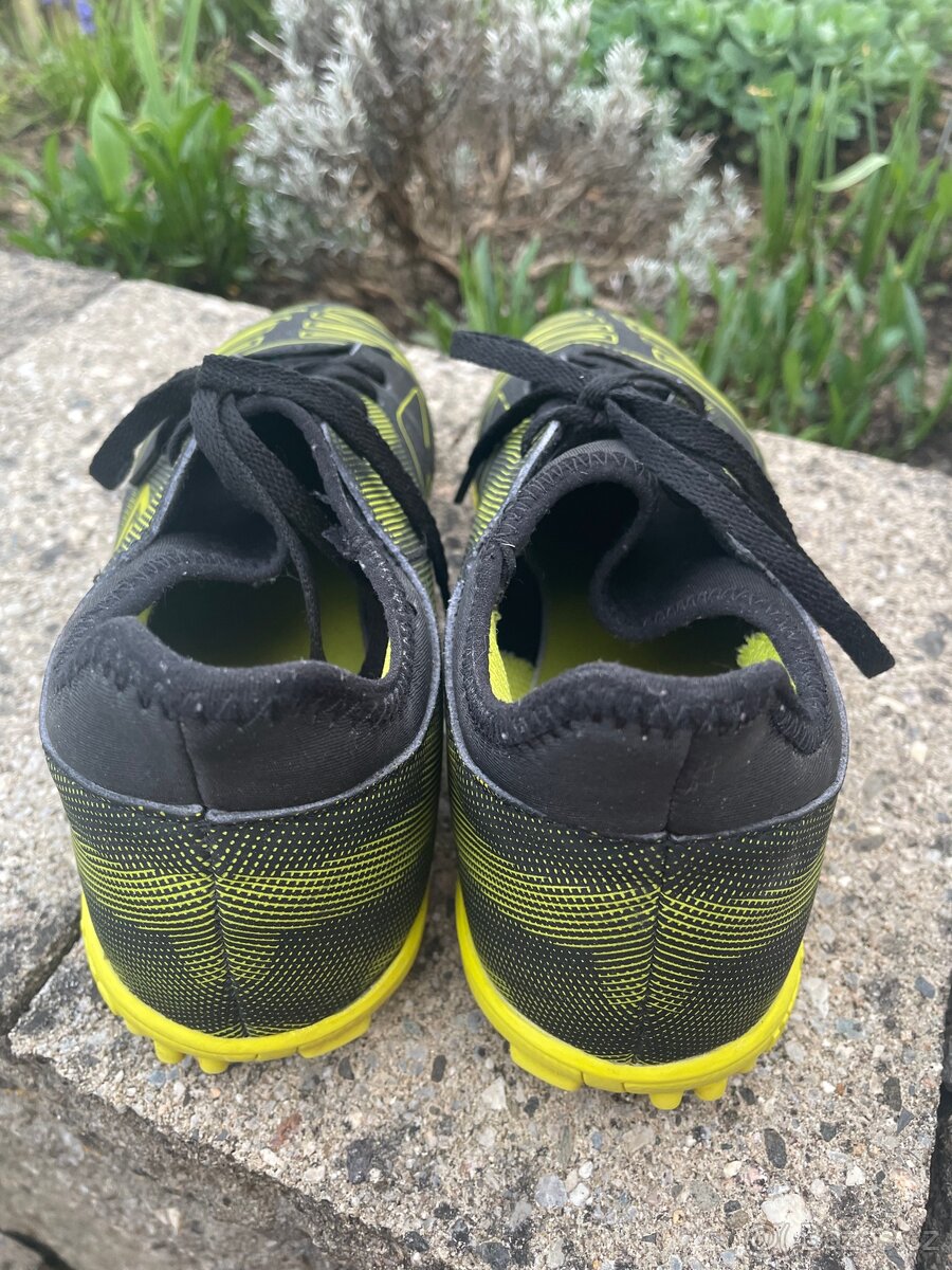 Sálová obuv Umbro vel. 42/43 - 4