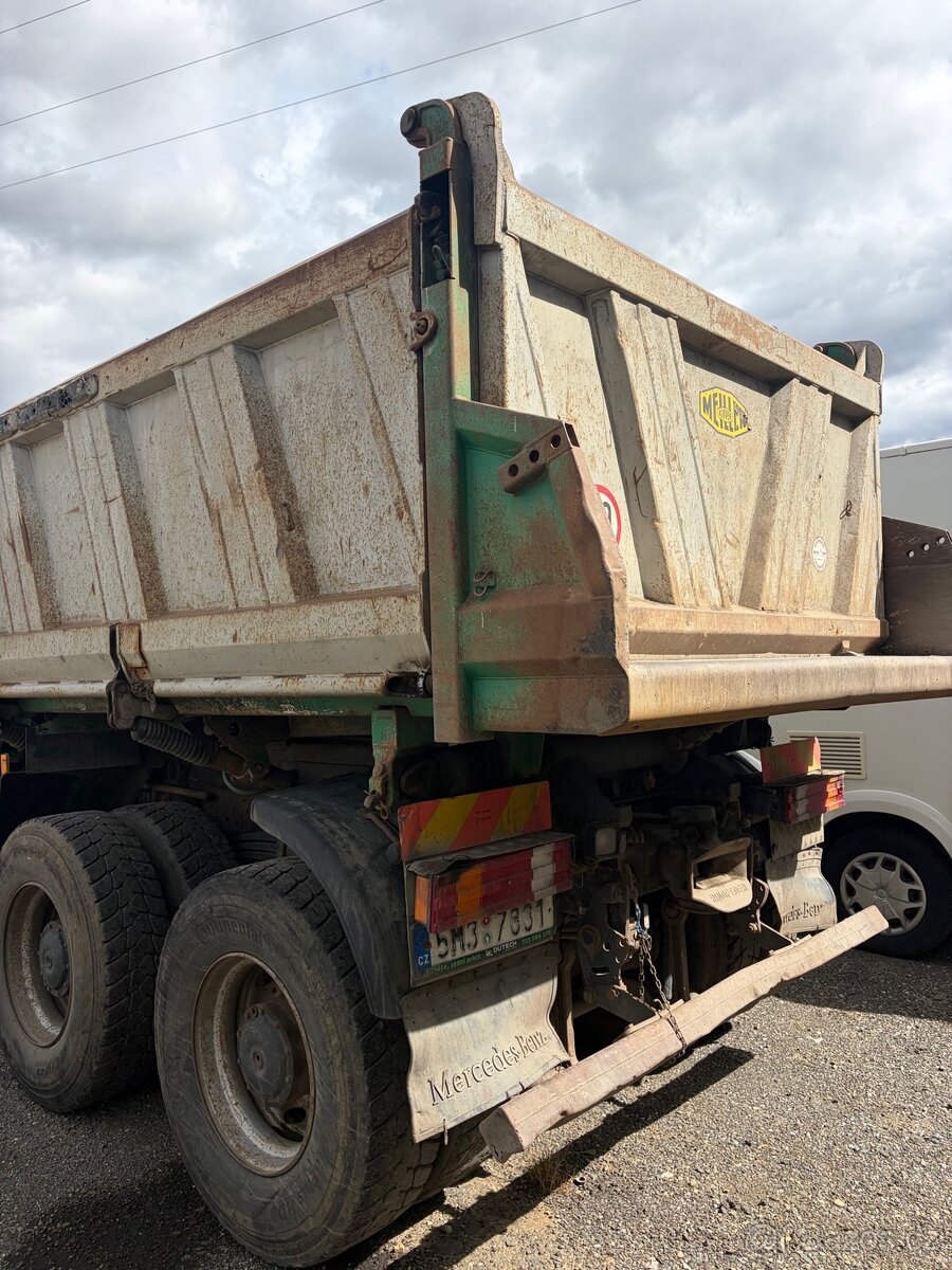 Mercedes Actros sklápěč 8x4 - 4