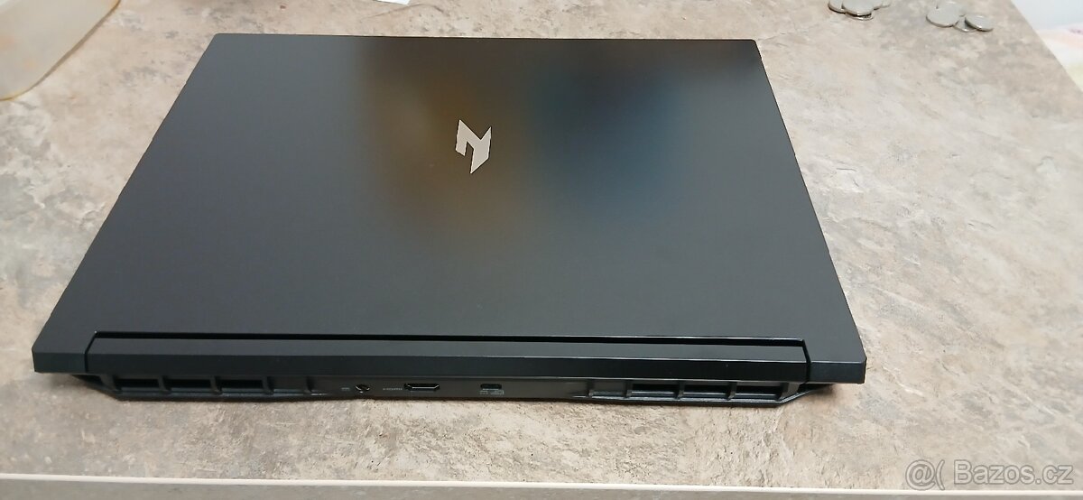 Gaming laptop Acer Nitro V16 - 4