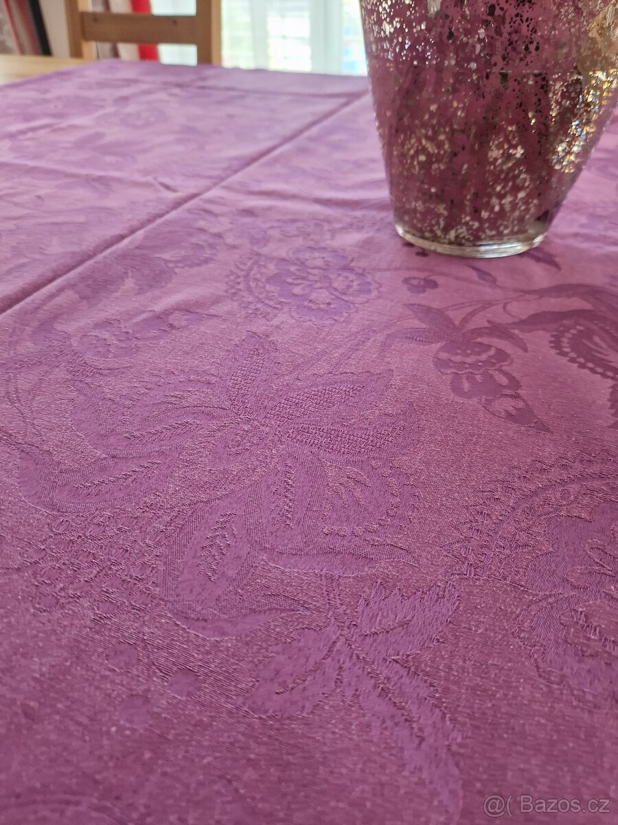 Fialový ubrus Tchibo - 4