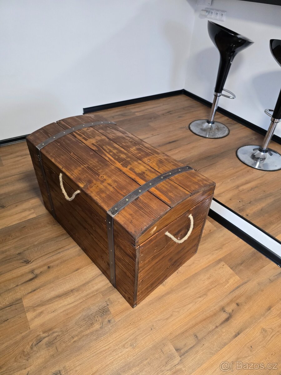 Dřevěná truhla - 4