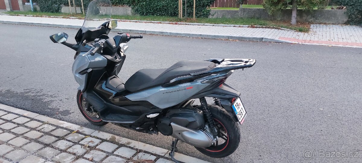 Honda Forza 300 ABS redline DPH - 4