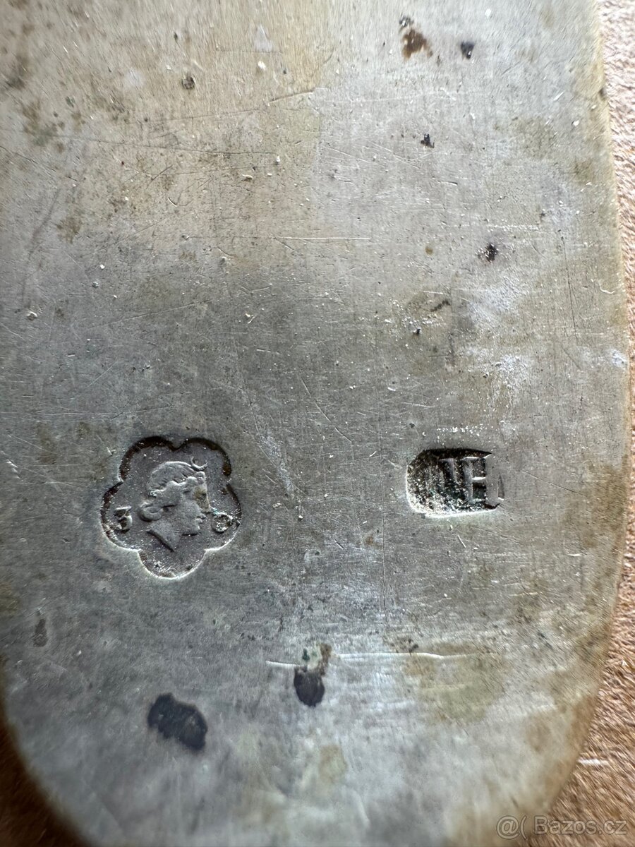 Různé staré artefakty - 4