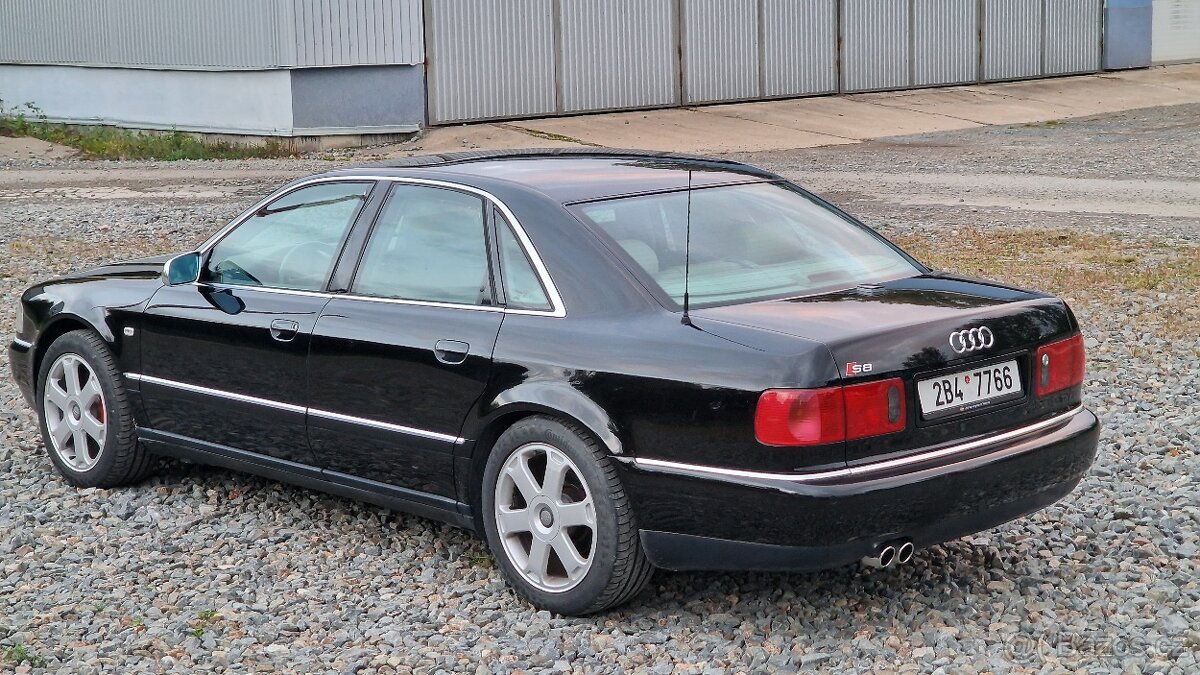Audi S8 D2 4,2 V8 360PS quattro 2000 - 4