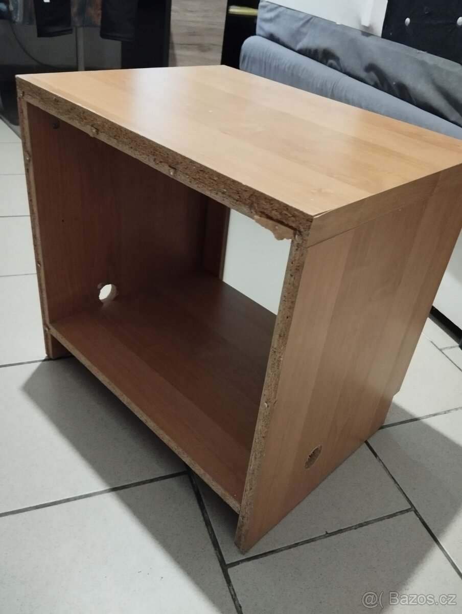 Noční stolek - 4