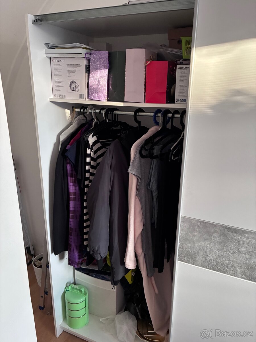 Šatní skříň - 4