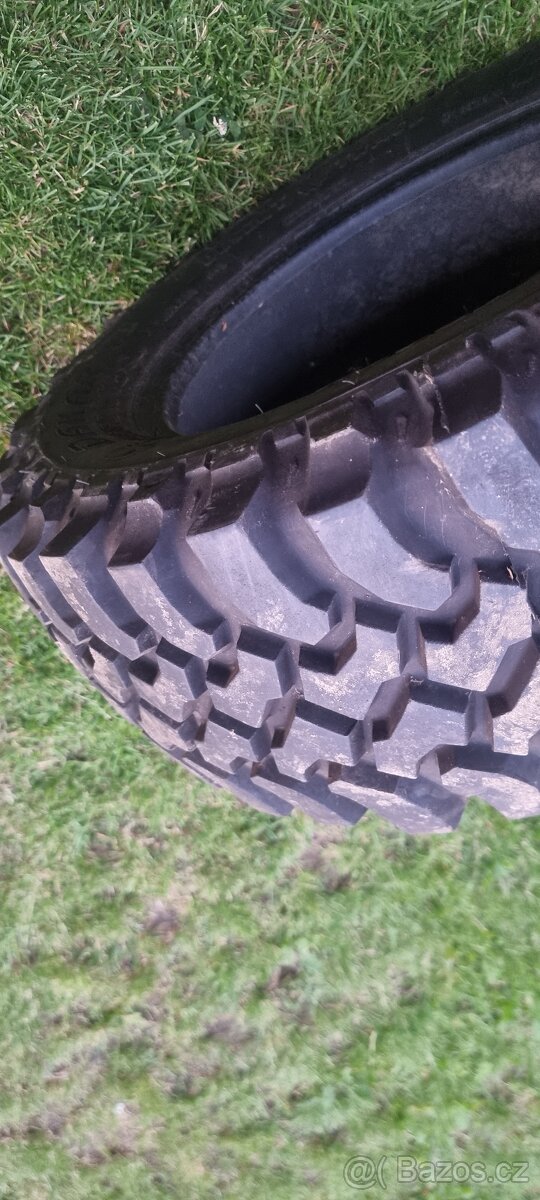 Kola JEEP 235/60 r16