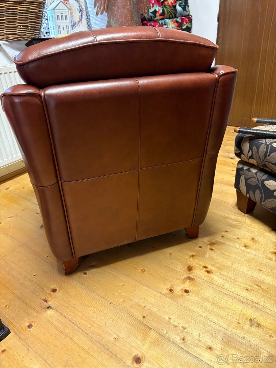 Kožené křeslo - 4