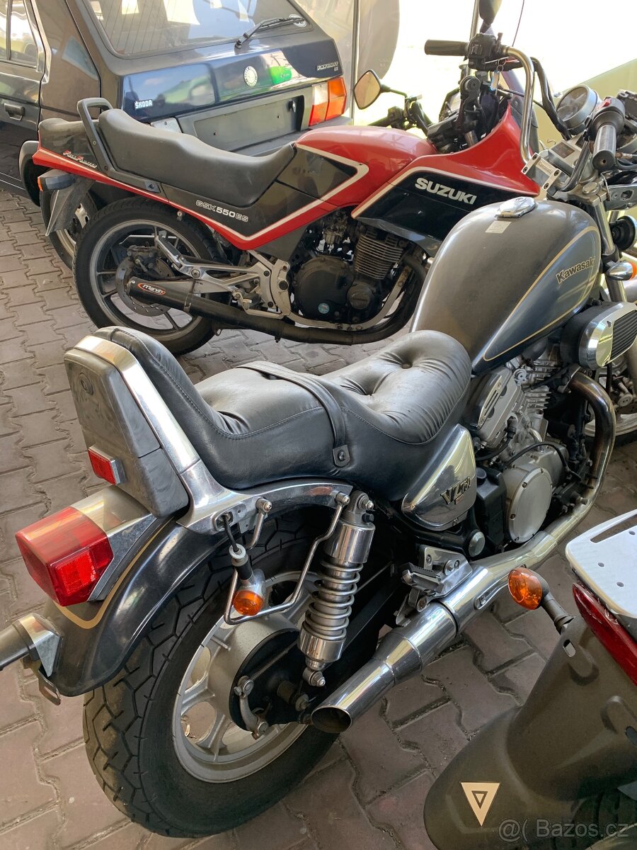 Suzuki GSX 550 - 4