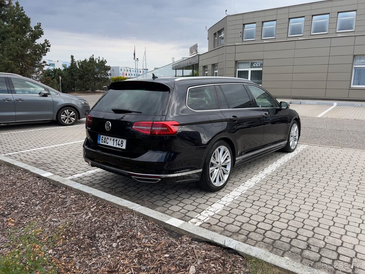 Volkswagen Passat, R-line, DCC, tažné, webasto - 4