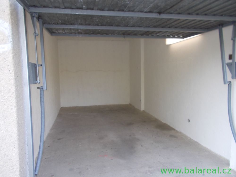 garáž Kárníková Brno Řečkovice 20m2, elektřina - 4