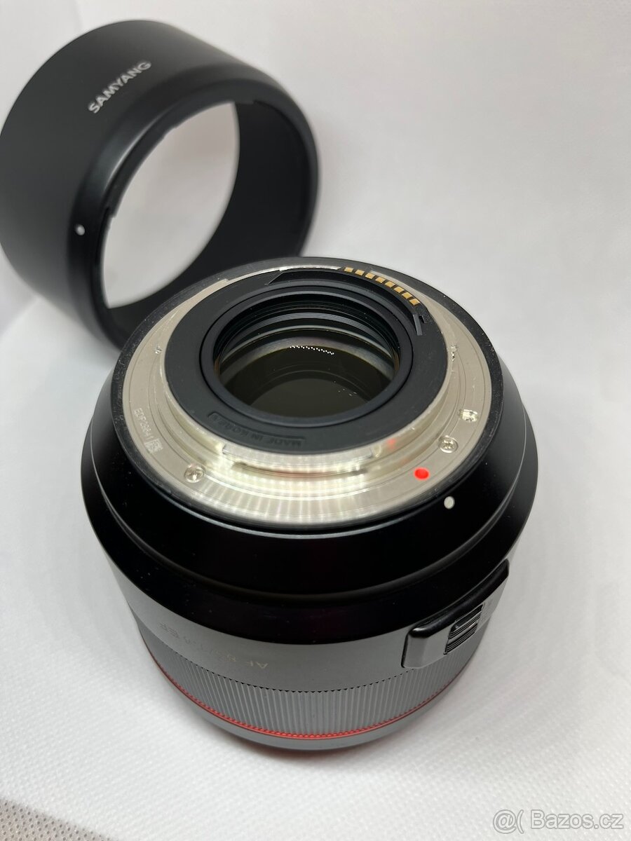 Samyang AF 85 mm f/1.4 pre Canon EF - 4