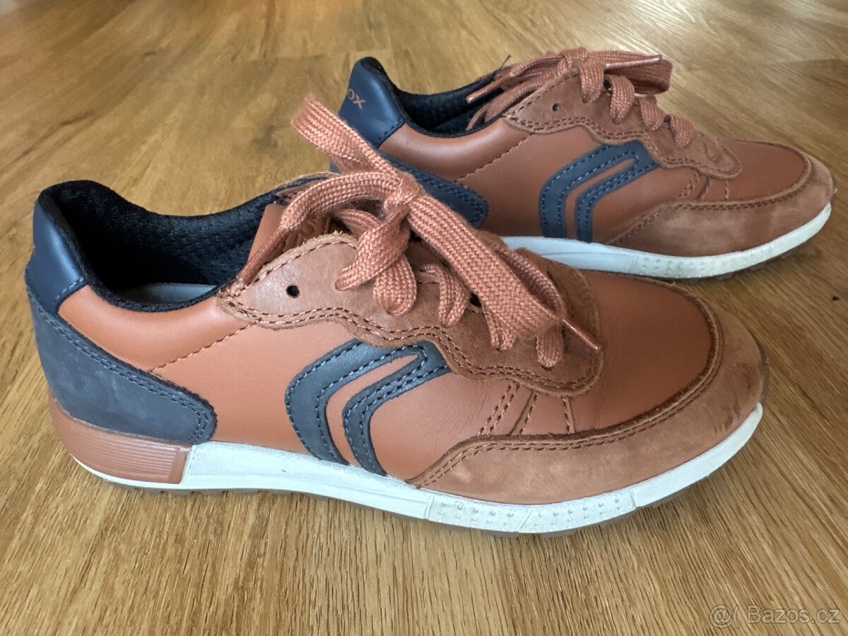 Kožené tenisky / polobotky Geox, vel. 34, stélka 22,5 cm. - 4