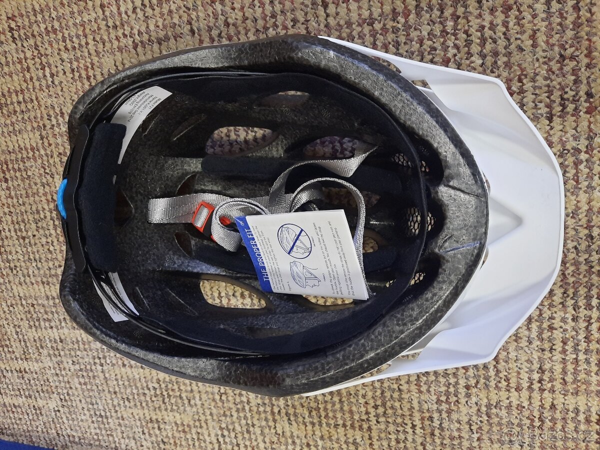 Cyklistická helma Oxford F21 Tornado - 4