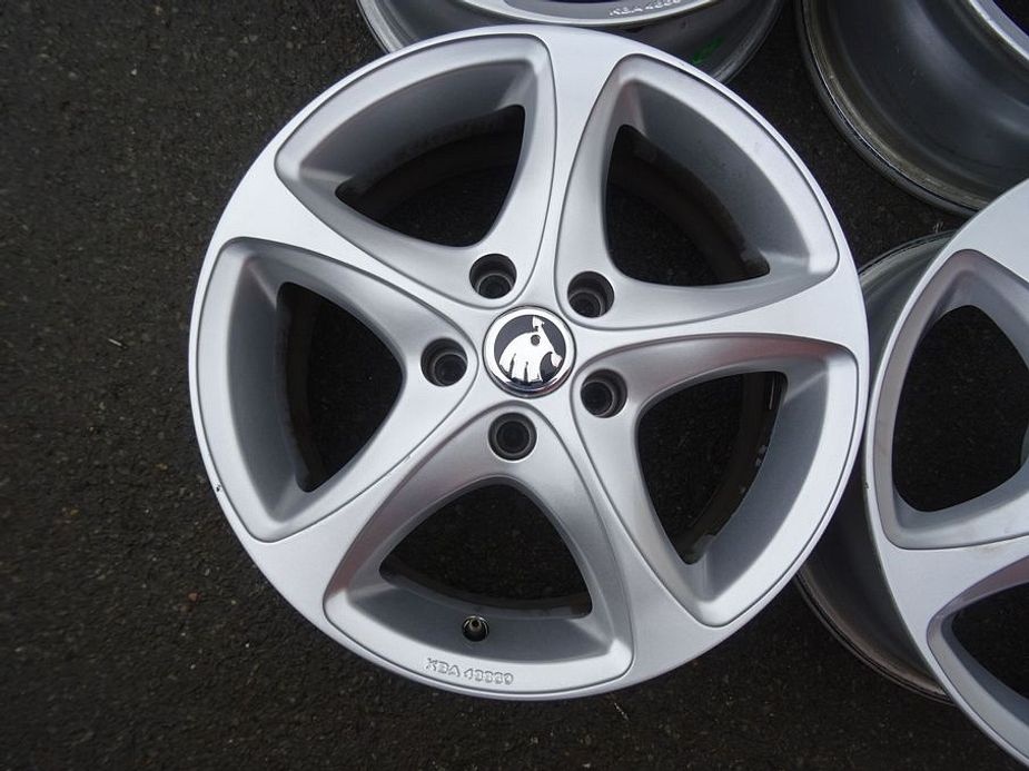Alu disky na Škoda, 16", 5x112, ET 35, šířka 7J - 4
