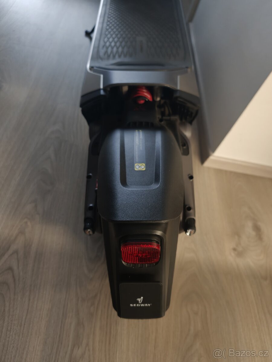Elektrokoloběžka Segway GT2 - 4