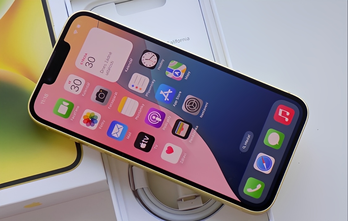 iPhone 14 Yellow BATERIE 100% TOP - 4