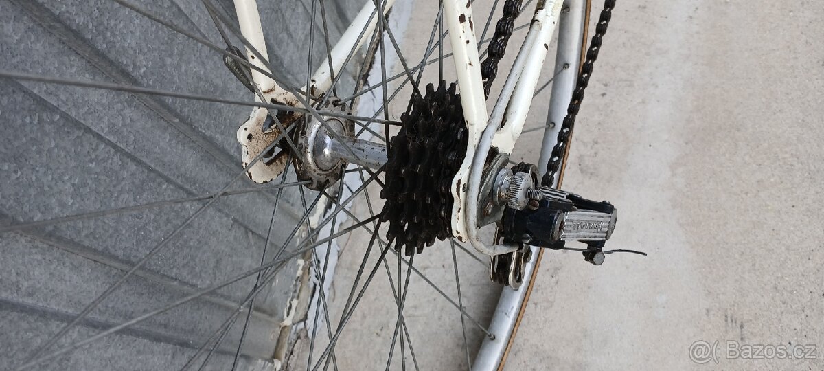 Favorit F1 rok 1957 - 4