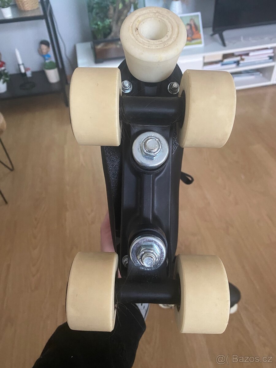 Dívčí kolečkové brusle - 4