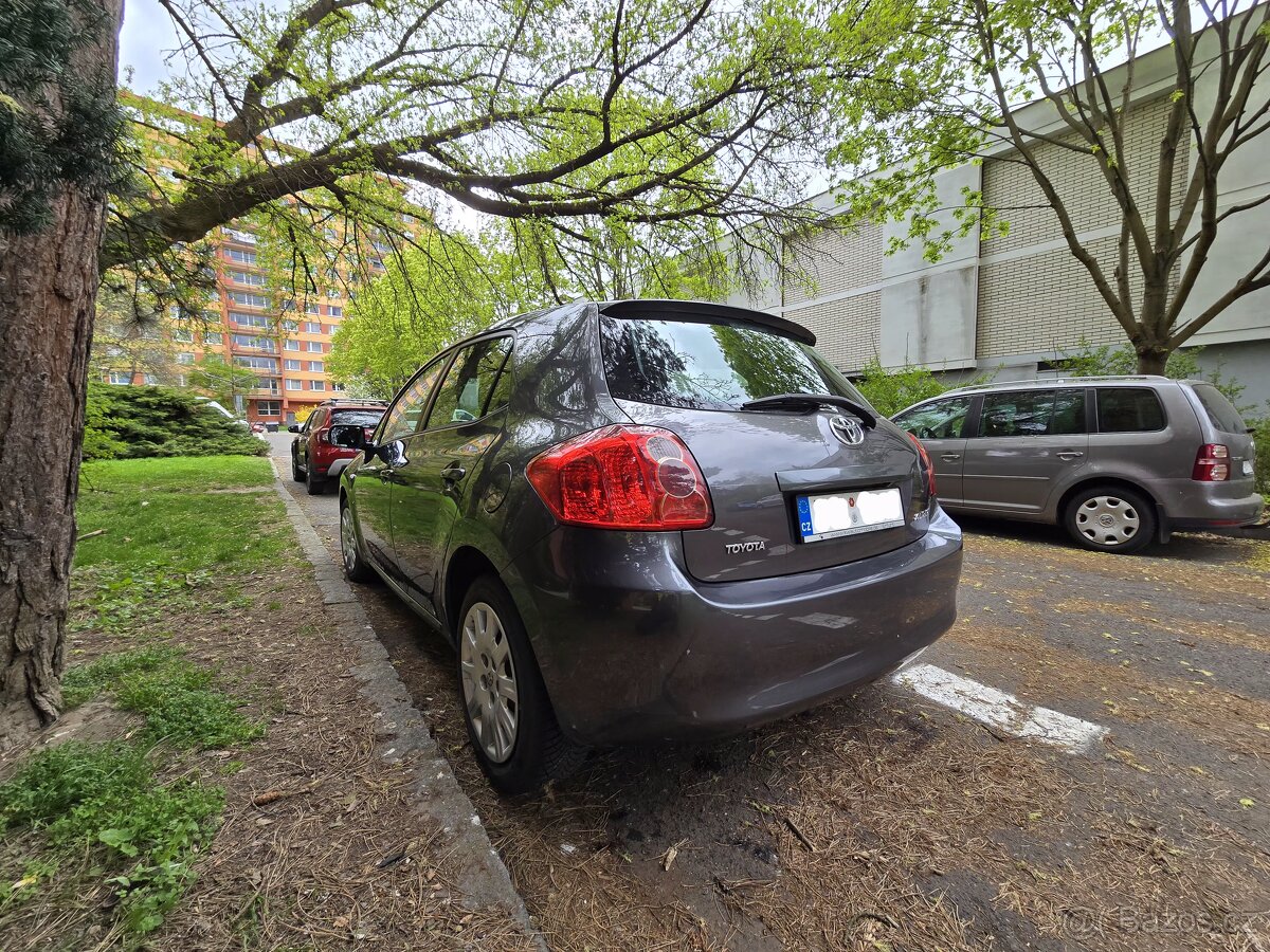 Toyota Auris - 4